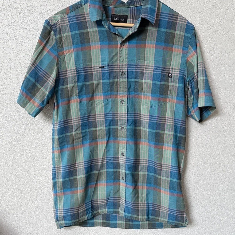 Marmot Button Down Shirt Collared Plaid Blue size Medium